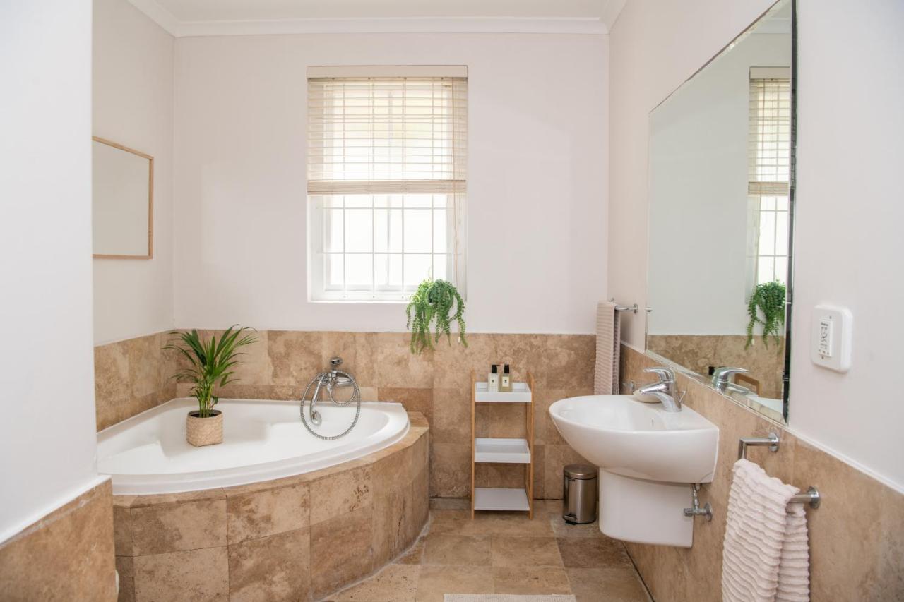 Camps Bay Guest Suite With Private Pool Kapstadt Exterior foto